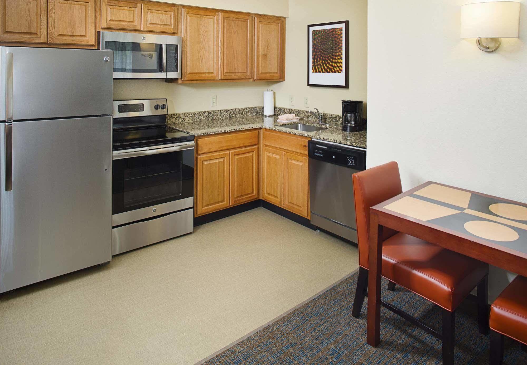 Residence Inn Dallas Park Central Exteriör bild