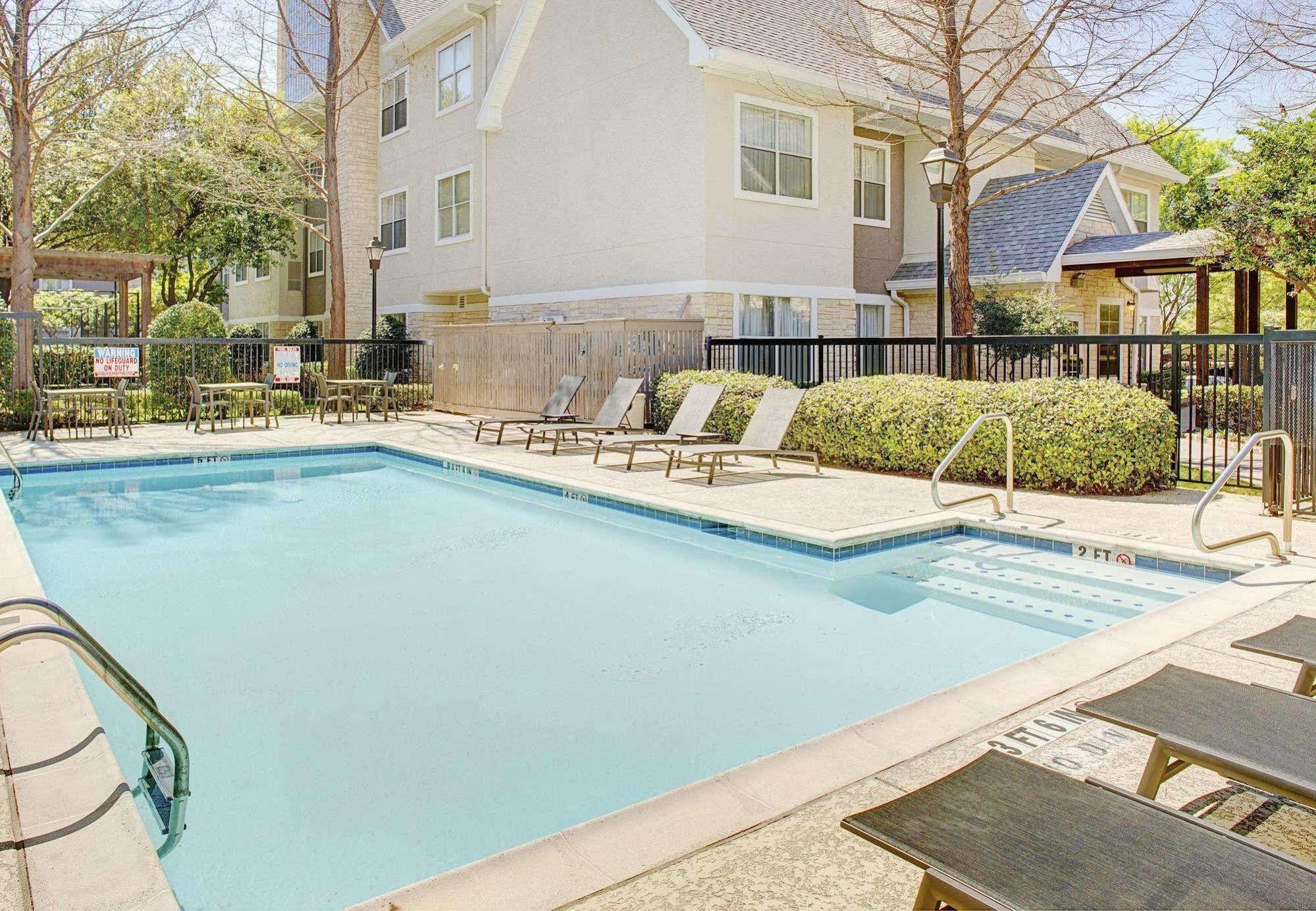 Residence Inn Dallas Park Central Exteriör bild